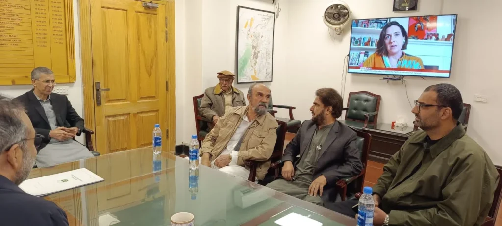 Discussion before Board of governers Meeting3 Health Minister Chairs Board of Governors Meeting for Nawab Ghous Bakhsh Raisani Hospital.