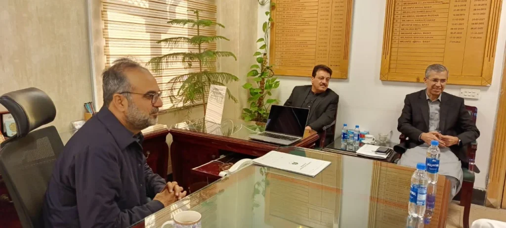 Discussion before Board of governers Meeting4 Health Minister Chairs Board of Governors Meeting for Nawab Ghous Bakhsh Raisani Hospital.